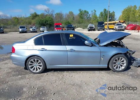 2011 BMW 328I xDrive z USA, uszkodzony, nr VIN WBAPK7C53BA971853